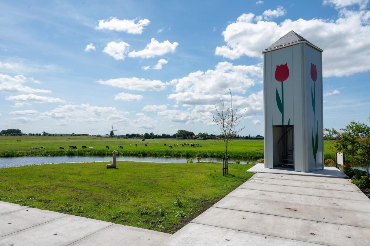 4 To 6 Persons Waterfront Roelofarendsveen